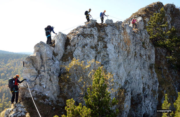 ЈЕДИНСТВЕНА АТРАКЦИЈА НА КиМ: Гвоздени пут мами туристе из целог света